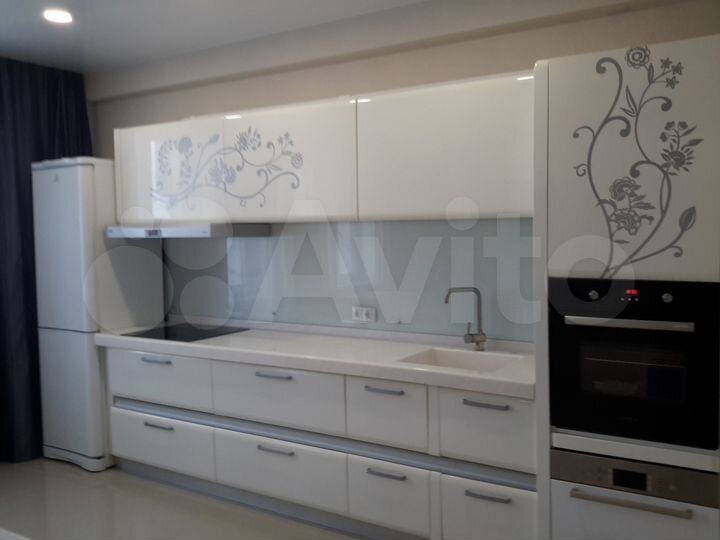 2-к. квартира, 68 м², 2/17 эт.