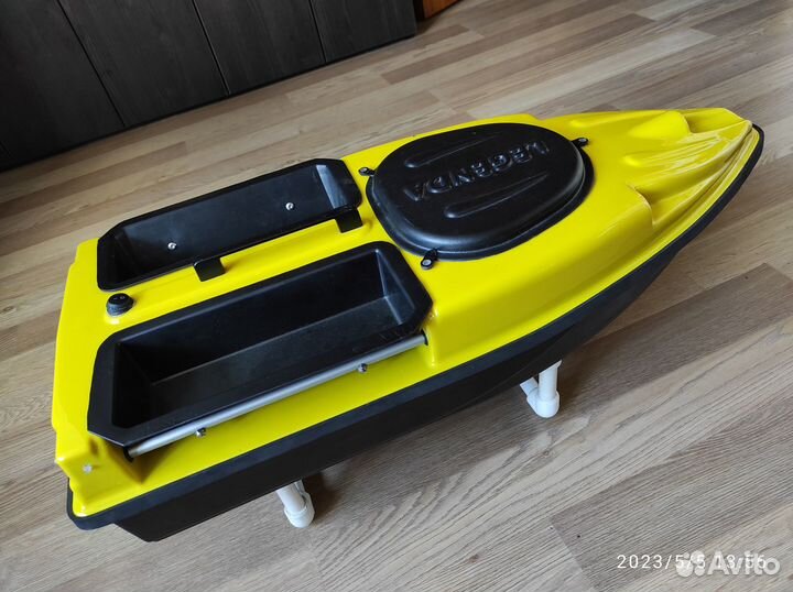 Прикормочный кораблик GPS+Акваробот+аппаратура+акб