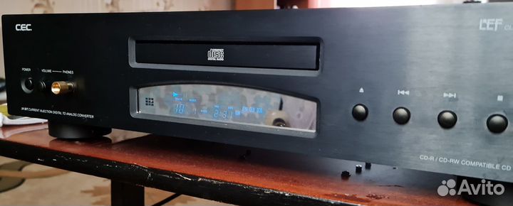 CD-проигрыватель C.E.C. CD 3300R