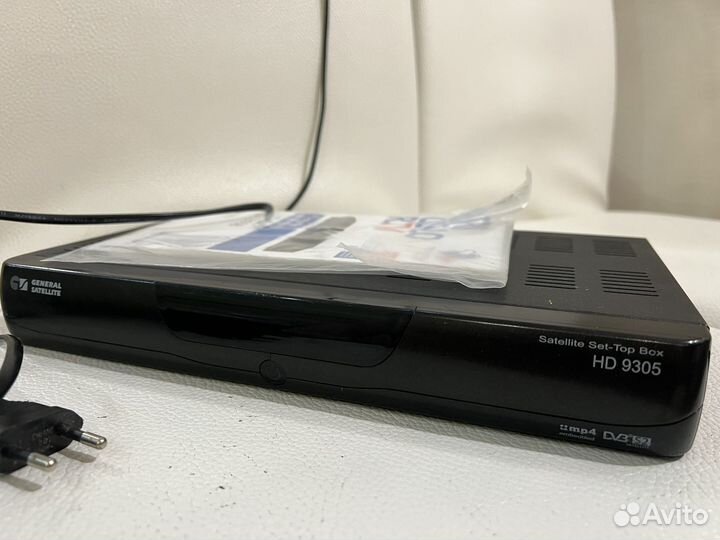 Ресивер триколор 9305