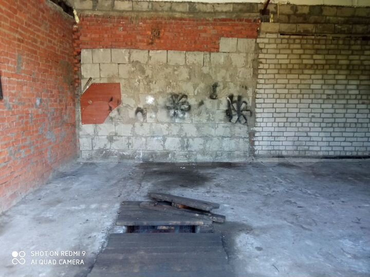 Гараж, > 30 м²