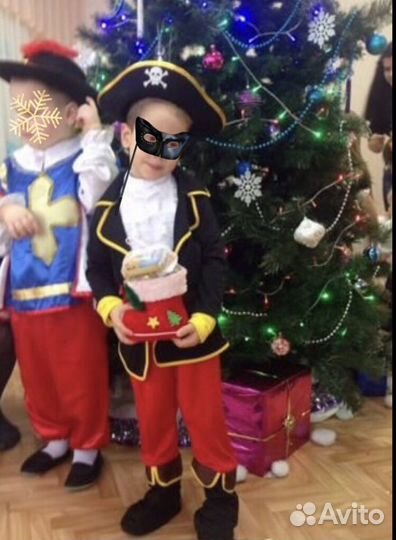 Новогодний карнавальный костю пирата