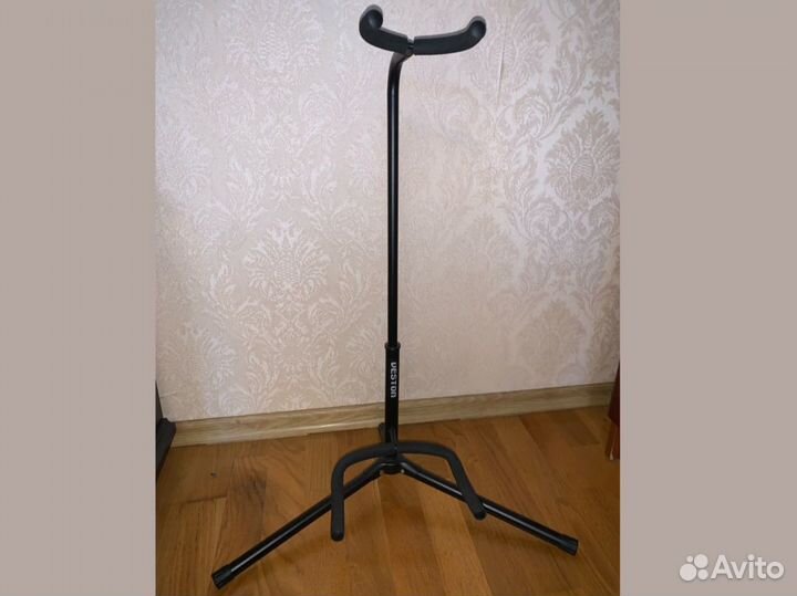 Гитарная стойка Veston