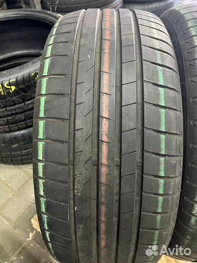 Bridgestone Alenza 001 235/50 R19