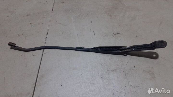 Поводок стеклоочистителя левый Renault Clio 2