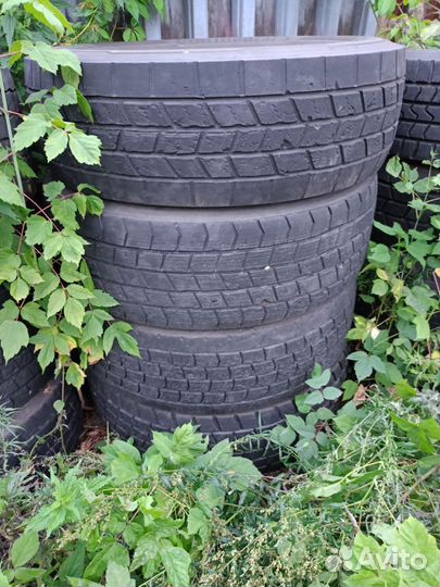 Продам резину Continental 315 * 70 R22,5