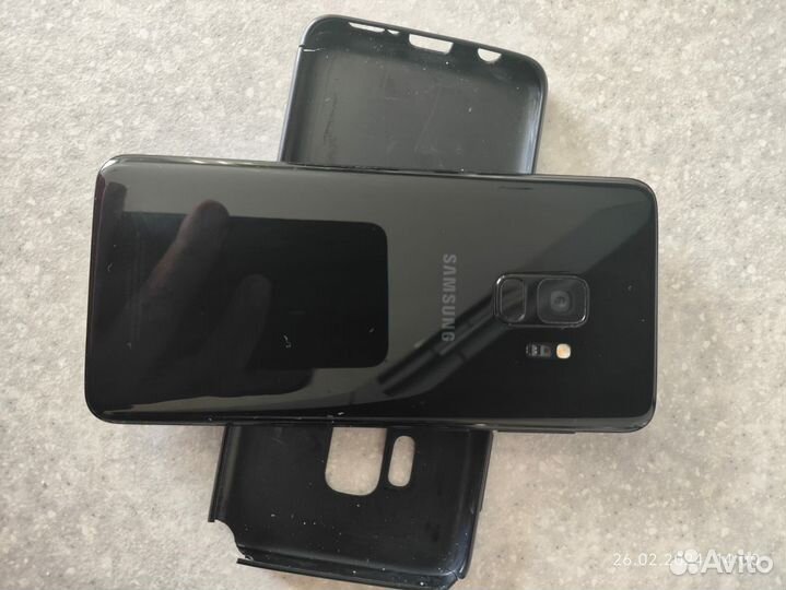 Samsung Galaxy S9, 4/64 ГБ