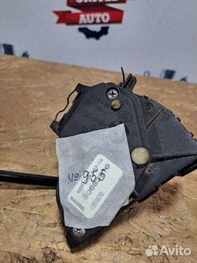 Педаль газа Volvo Xc90 2009