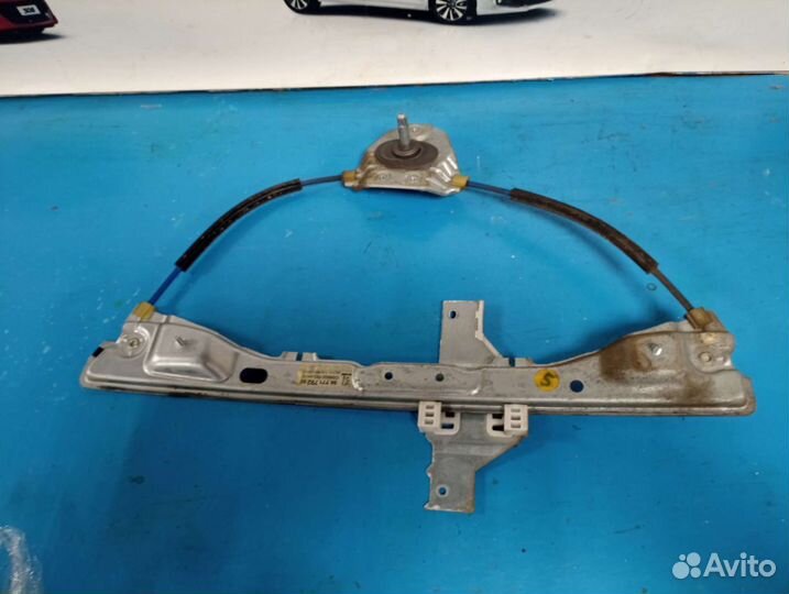 Стеклоподъёмник задний левый Peugeot 408