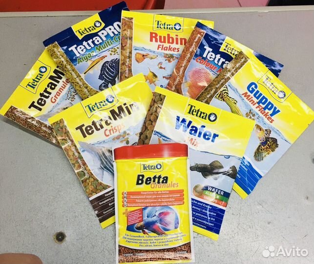 Корма для аквариумных и прудовых рыбок