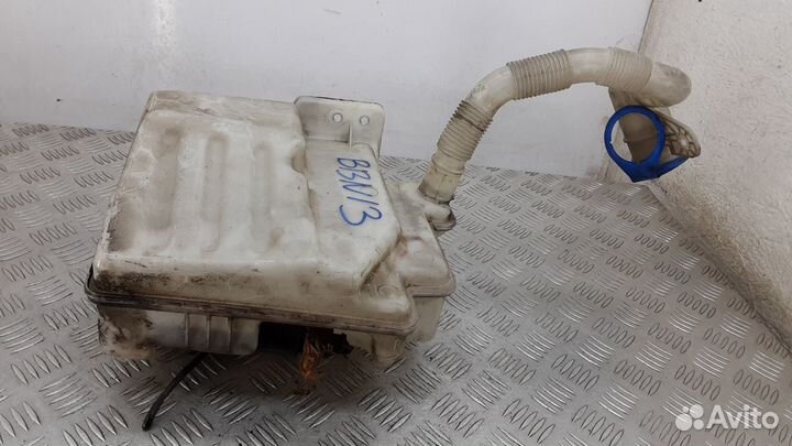 Бачок омывателя на Skoda Octavia A5