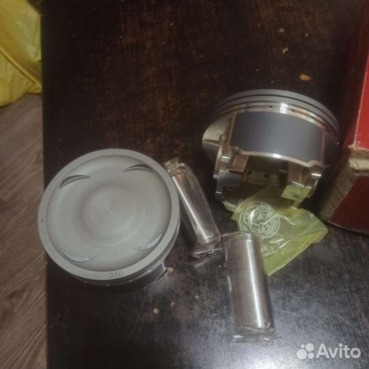 Поршневая на Субару 2.5 ремонтные и на 1.9 дизель