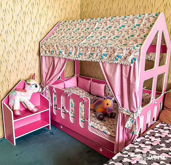 Домик с Ящиком с Окошком Розовый