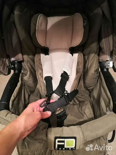 Прогулочная коляска