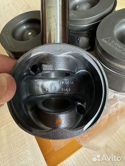 Поршня на Форд Транзит