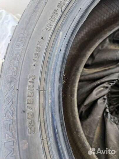 Dunlop Winter Maxx SJ8 235/55 R18 100R