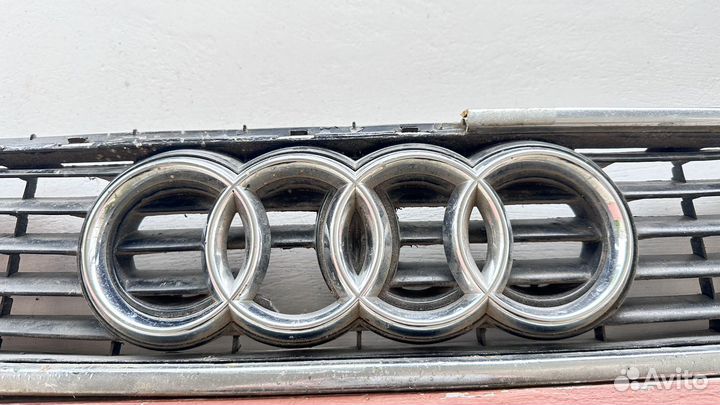 Решетка бампера audi a4b5