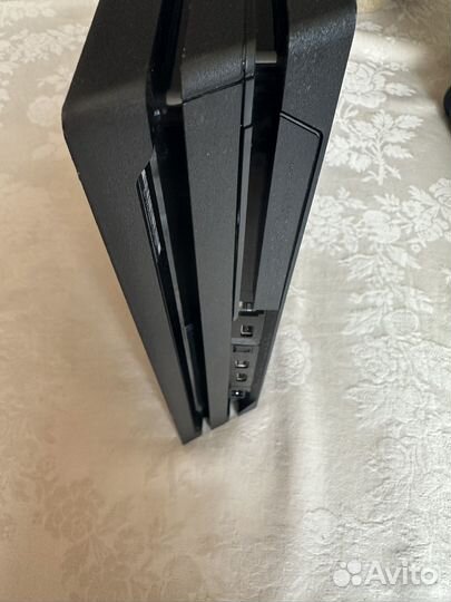 Sony playstation 4 pro 1tb