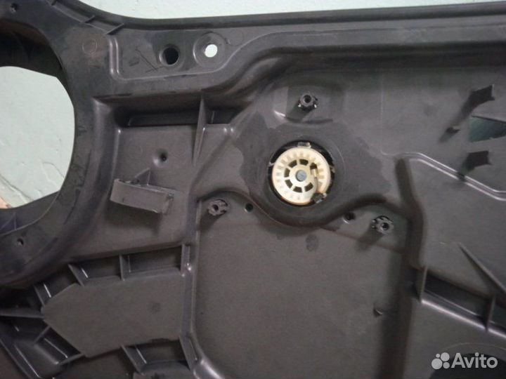 Стеклоподъемник задний правый Mercedes Gls-Class