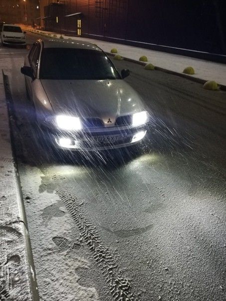 Mitsubishi Carisma: фото владельца