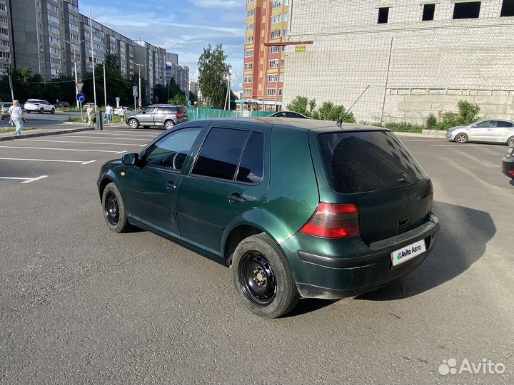 Volkswagen Golf 1.6 МТ, 1998, 250 000 км