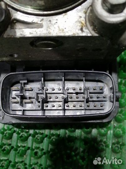 Блок ABS Toyota Alphard ANH10 2AZ-FE 2005