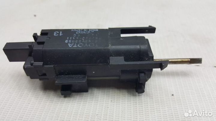 Механизм регулировки ремня безопасности правый