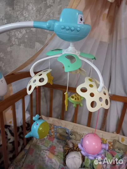 Музыкальная карусель на кроватку