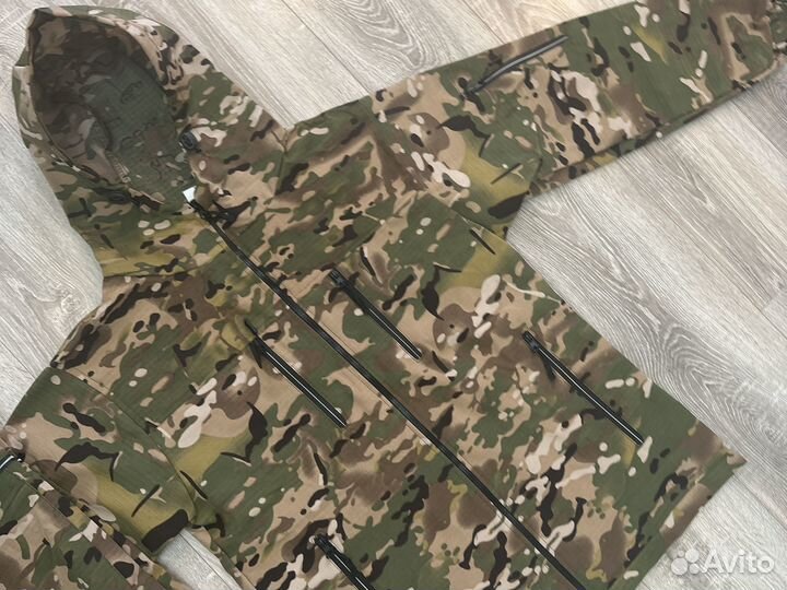 Костюмы летние 