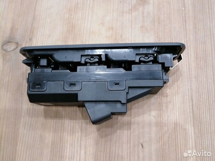 Блок управления стеклоподъемниками