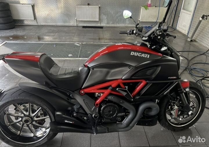 Ducati diavel carbon