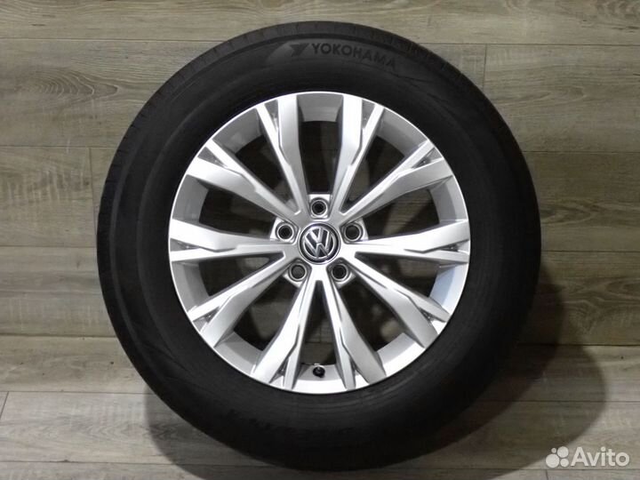Комплект оригинальных R17 колес оригинал VW Tiguan