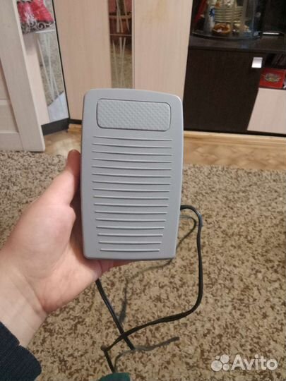 Швейная машина акстролюкс