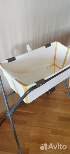 Детская ванночка с подставкой