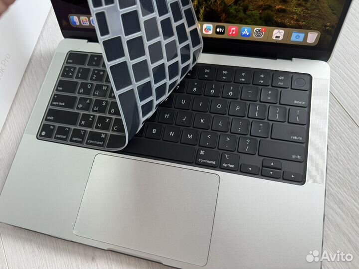 Macbook Pro 14 M3 8/512Gb Silver 100 акб