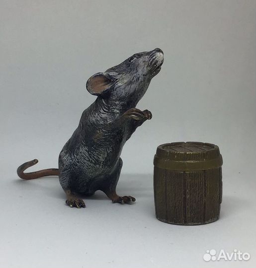 Бронза крыса антиквариат Bergman литера В в