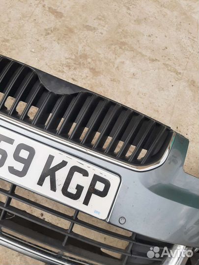 Решётка радиатора Skoda Superb 2