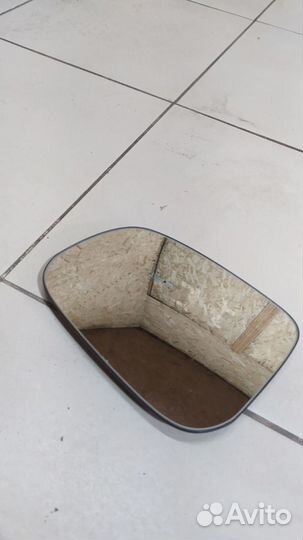 Зеркальный элемент левый Volvo S80 2