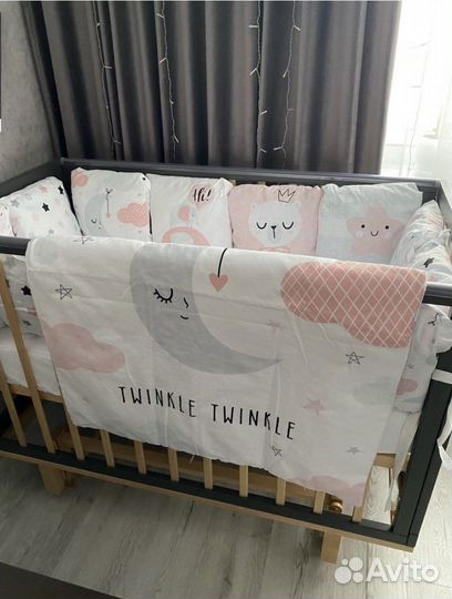 Бортики в кроватку 12 шт