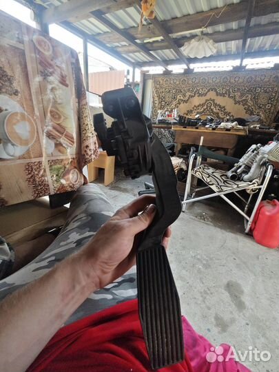 Педаль газа GM 9202341