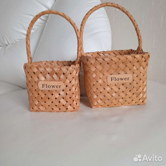 Корзина с шишками