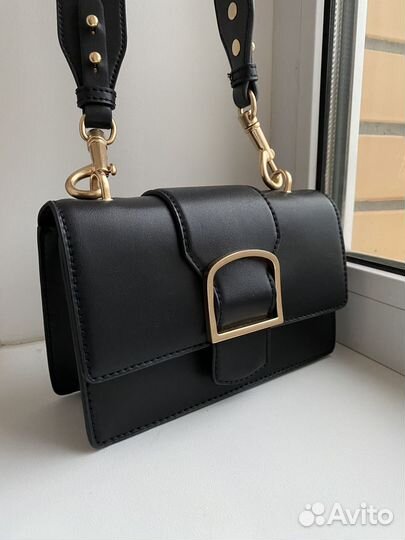 Сумка женская черная Charles&Keith