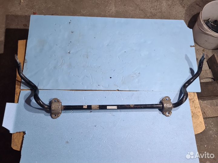 Стабилизатор Mercedes Benz W212