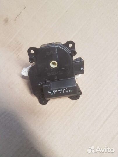 Моторчик заслонки печки Honda Accord 2007