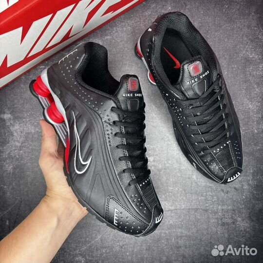 Кроссовки Nike Shox R4