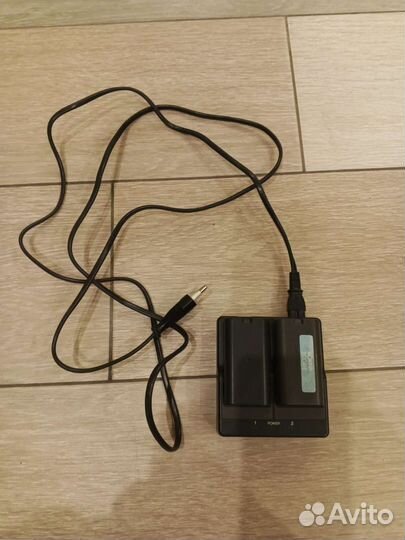 Комплект зарядное устройство+2 аккумулятора Sokkia