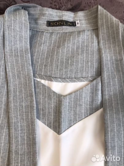 Костюм женский тройка