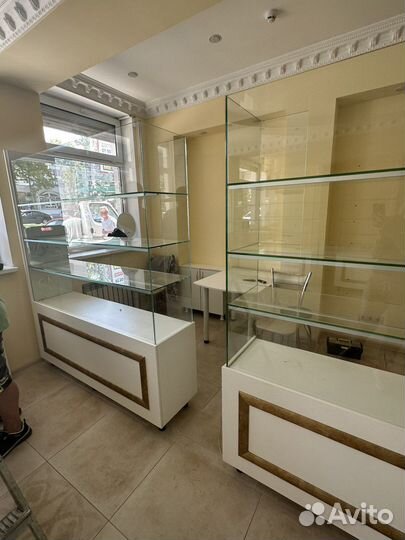 Стекло,витрины,шкафы,тумбы