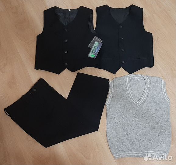 Жилетка и брюки для мальчика