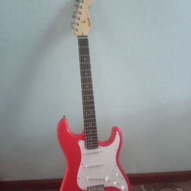 Электро гитара (stratocaster fender squier)